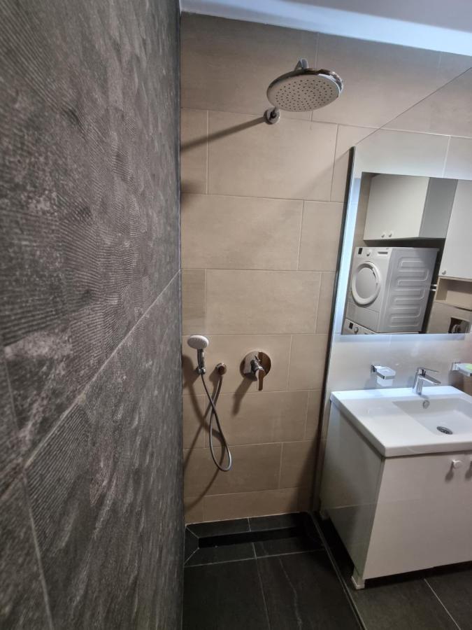 Fantastic New Centre Apartment Podgorica Exterior foto